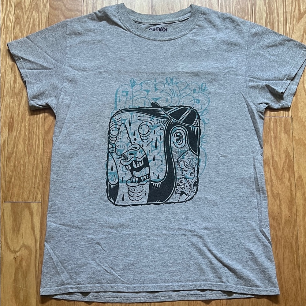 Nekoes Original Art Screen Print  Gray Tee